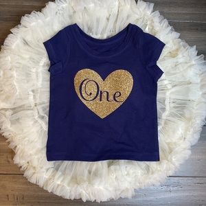 ✨ Baby Girl First Birthday Shirt “One” Heart - Size 12 M - Gold Glitter Heart ✨